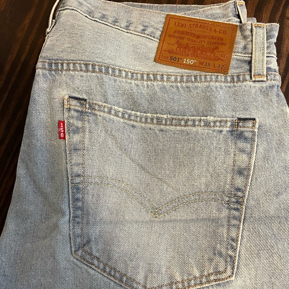 Men’s Levi Jeans